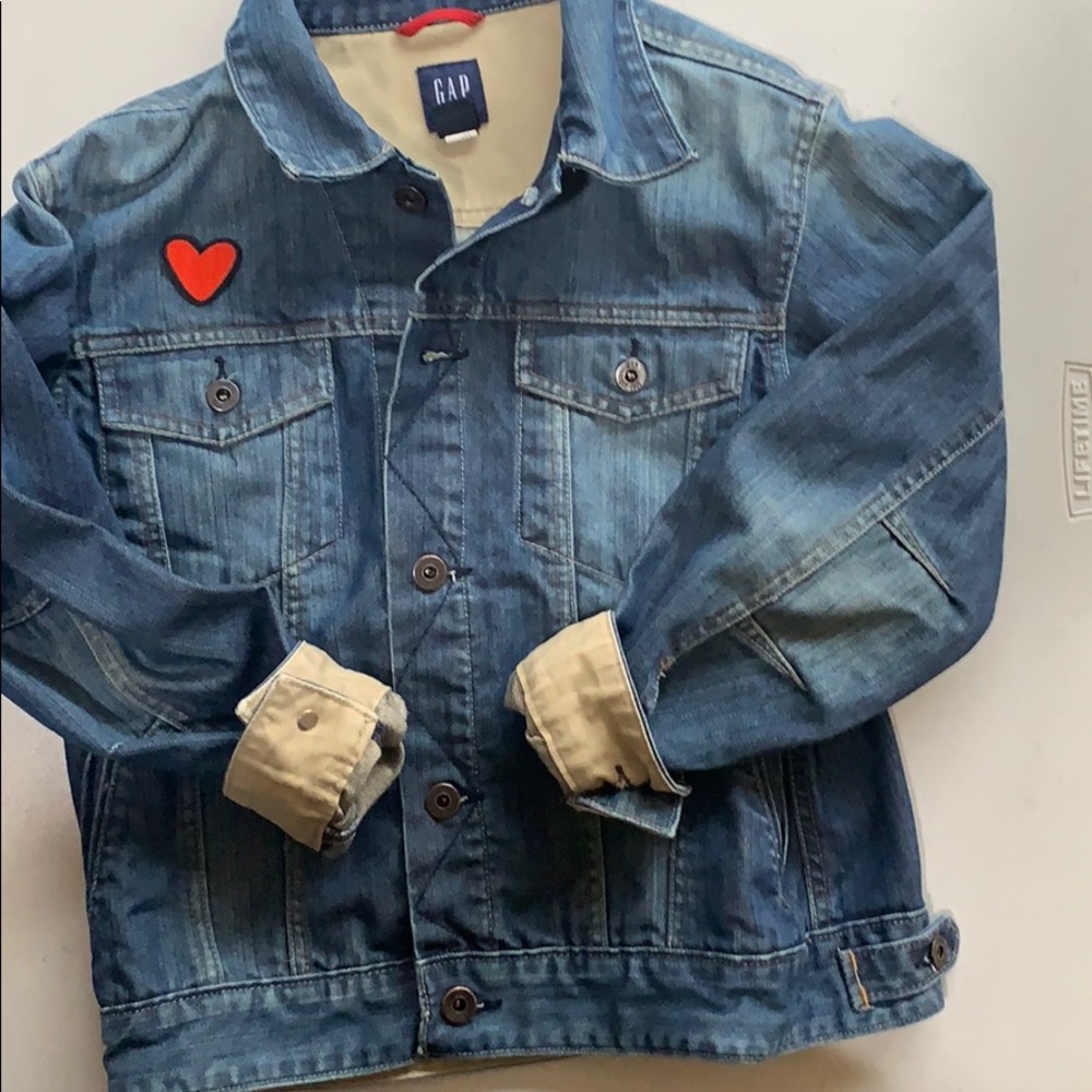 🌈❤️GAP KIDS JEAN JACKET with ❤️ patch (optional)